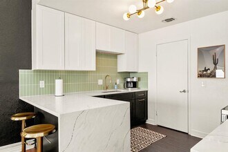 3306 Hyclimb Cir in Austin, TX - Building Photo - Building Photo