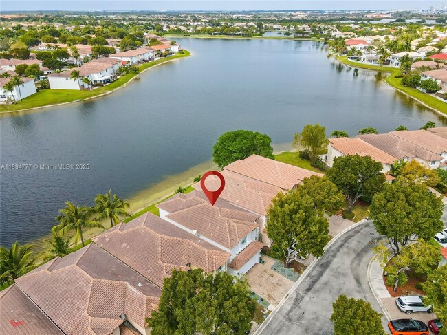 6644 NW 107th Pl in Doral, FL - Building Photo - Building Photo