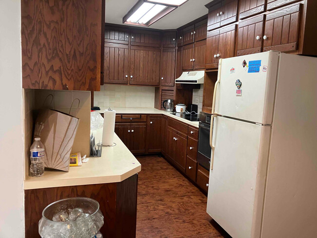 1 Tynewick Ct in Silver Spring, MD - Building Photo - Building Photo