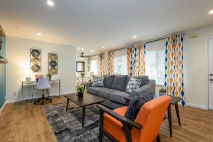 3561 Farm Hill Blvd in Redwood City, CA - Building Photo