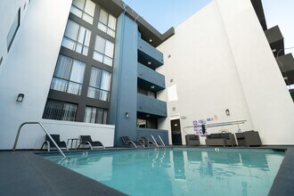 1223 Federal Ave in Los Angeles, CA - Building Photo - Building Photo
