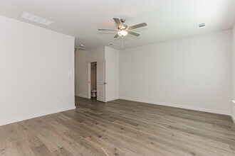 422 Watson Ct in Venus, TX - Building Photo - Building Photo