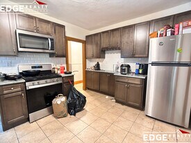 33 Wilson Park, Unit 1 in Boston, MA - Building Photo