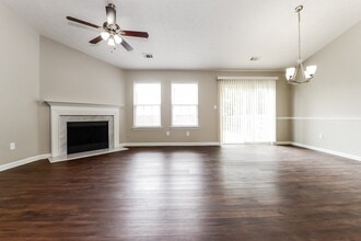 1180 Eatonton Way in Mcdonough, GA - Foto de edificio - Building Photo