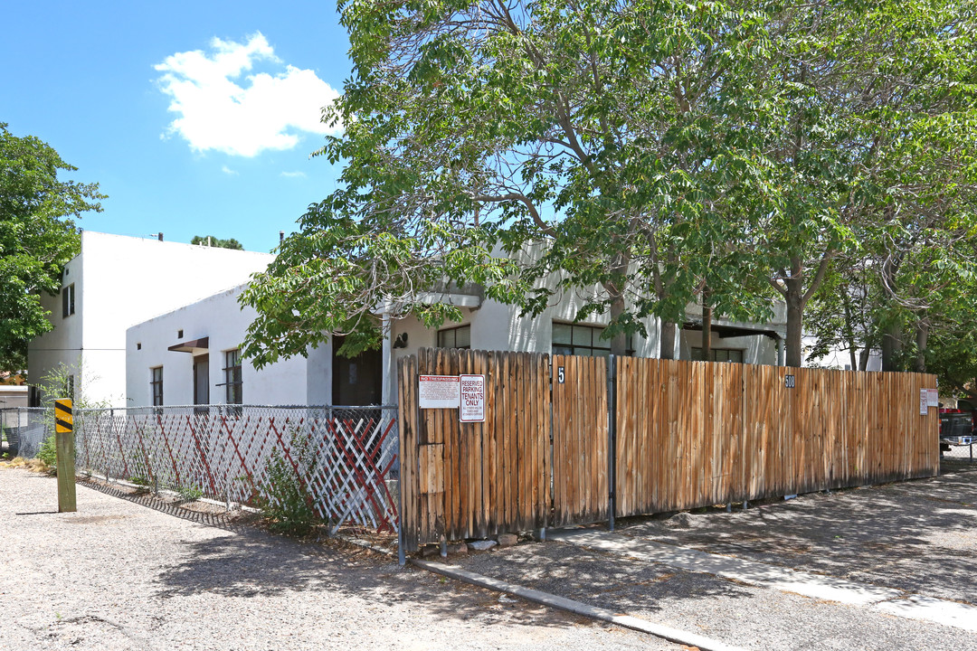 508 Princeton Dr SE in Albuquerque, NM - Building Photo