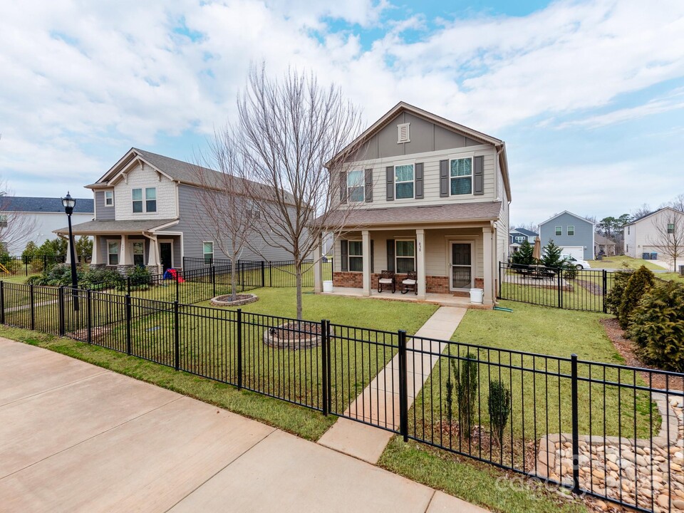 438 Nixon Rd in Belmont, NC - Building Photo