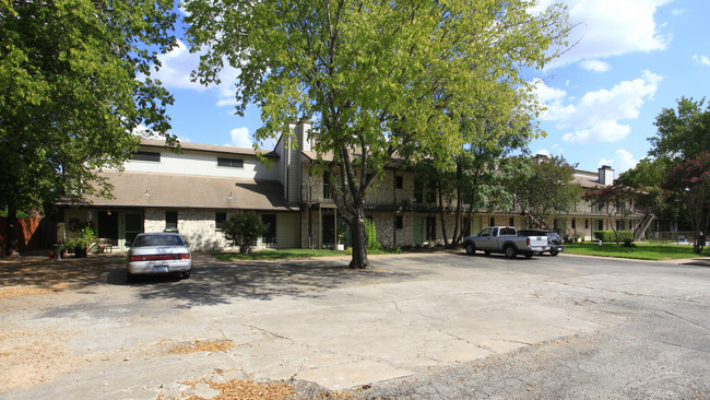 Pharo Condominiums in Austin, TX - Foto de edificio - Building Photo