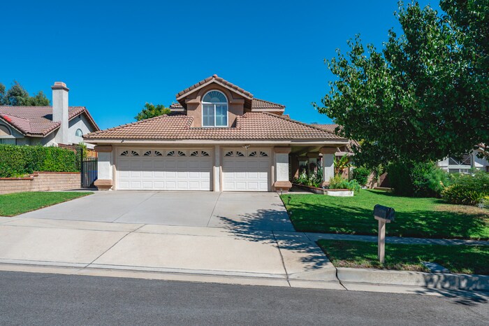6933 Stanislaus Pl in Rancho Cucamonga, CA - Building Photo