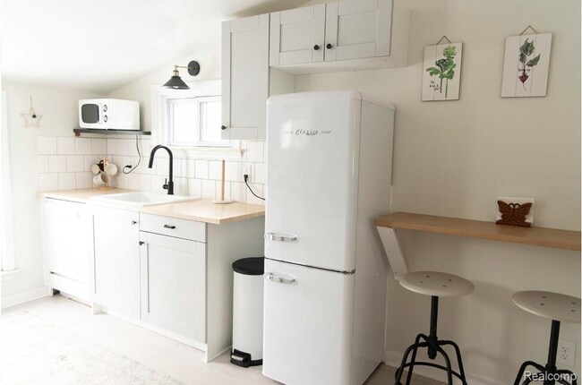 property at 22101 Nowlin St