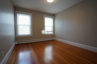 4 Ashford Ct in Boston, MA - Building Photo - Building Photo