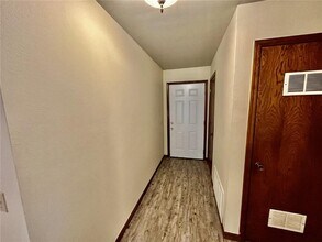 1506 Bella Vista Rd in Bentonville, AR - Building Photo - Building Photo