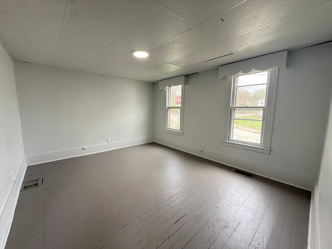 307 Andrew St in Sharon, PA - Building Photo - Building Photo