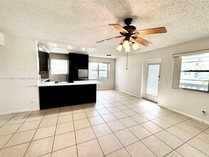 176 Lyndhurst L in Deerfield Beach, FL - Building Photo - Building Photo