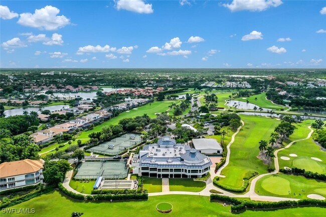 2124 Paget Cir in Naples, FL - Building Photo - Building Photo