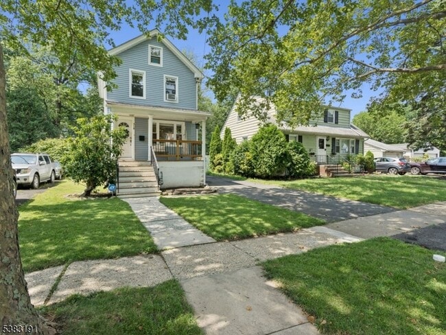 property at 718 Walnut St.