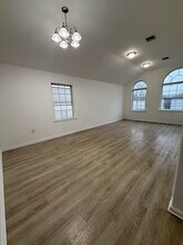 36 Jewett Ave in Jersey City, NJ - Building Photo - Building Photo