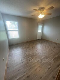 1069 E Karla Ave photo'