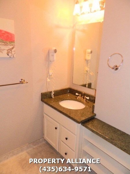 1940 Prospector Ave-Unit -#111 in Park City, UT - Building Photo - Building Photo