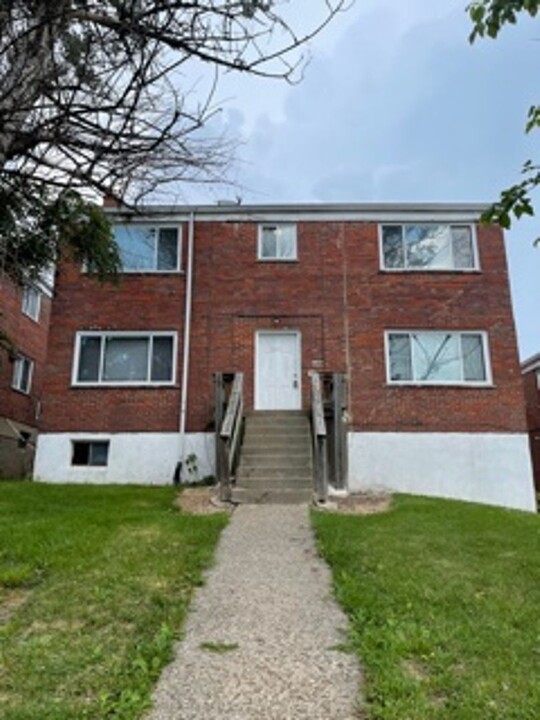 3186 Saffer St in Cincinnati, OH - Building Photo