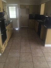 9439 Poinsettia Dr in Shreveport, LA - Building Photo - Building Photo