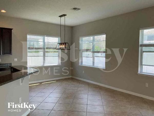 30544 Annadale Dr in Wesley Chapel, FL - Building Photo - Building Photo