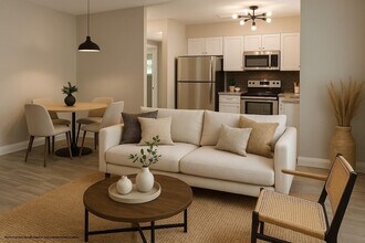 704 NE 23rd Dr in Wilton Manors, FL - Building Photo - Building Photo