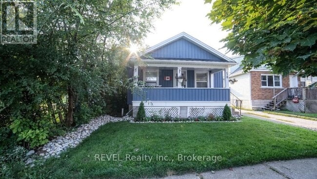 property at 50 Pelham Rd