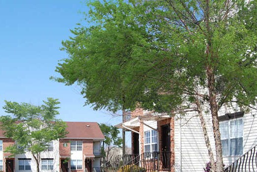 Somerset Park in Somerset, NJ - Foto de edificio - Building Photo