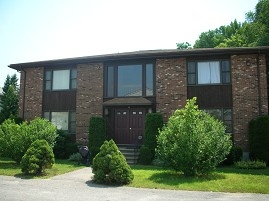 7-13 Farnum St in Blackstone, MA - Foto de edificio - Building Photo