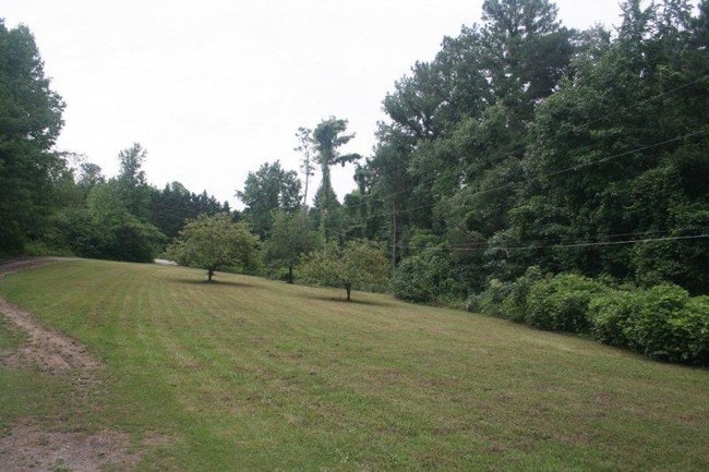 107 Shannon Dr in Laceys Spring, AL - Building Photo - Building Photo