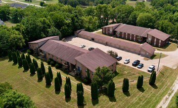 3601 Westwind Dr in Ozark, MO - Building Photo - Building Photo