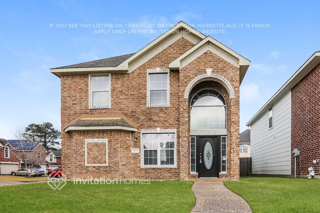 9122 Prairie Trails Dr