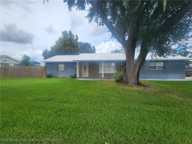 property at 3012 Parkwood Rd