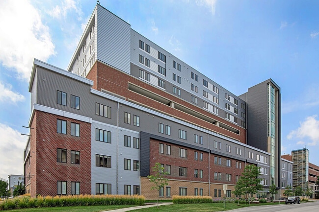 The 50/50 in Lincoln, NE - Building Photo - Building Photo