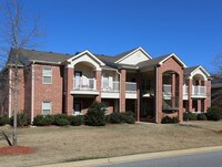 Building Photo - The Greens at Auburn Apartments in Auburn, Alabama