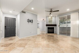 2992 N Miller Rd in Scottsdale, AZ - Building Photo