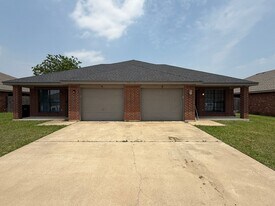 1513 Nicholas Cir in Killeen, TX - Building Photo
