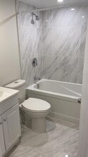 35 Gilroy Dr in Toronto, ON - Building Photo - Building Photo