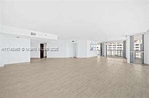 16485 Collins Ave, Unit # 736 in Sunny Isles Beach, FL - Building Photo - Building Photo