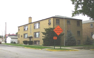 7221 W Diversey Ave Apartments