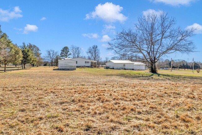 1771 Bear Creek Pike in Columbia, TN - Building Photo - Building Photo