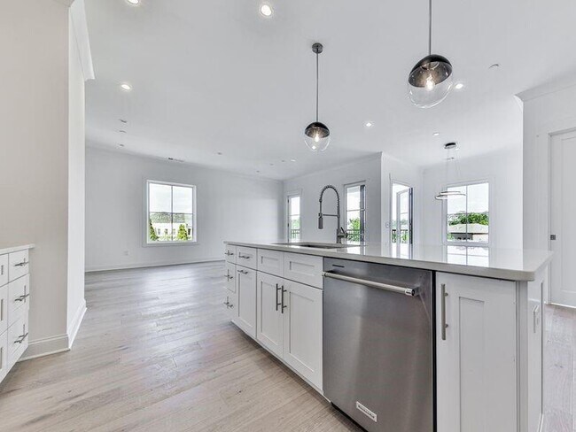 150 Fowler St in Woodstock, GA - Building Photo - Building Photo