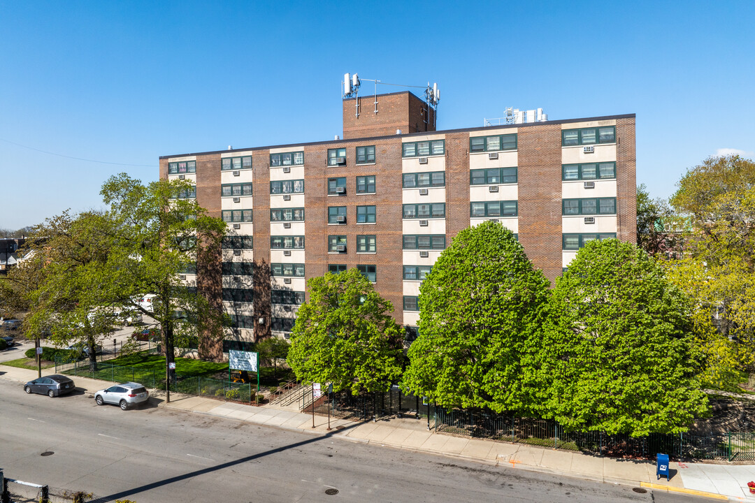 Armour Square and Armour Square Annex in Chicago, IL - Building Photo