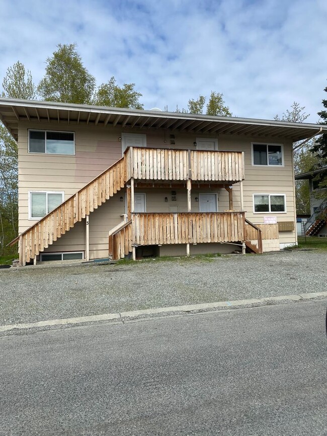 property at 3907 Carolina Dr