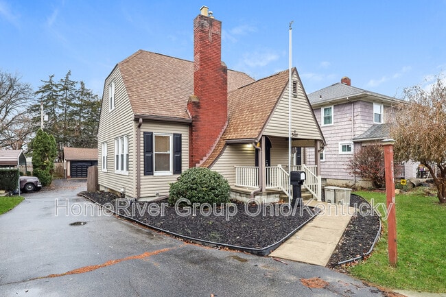 3417 Pleasant Ave in Hamilton, OH - Building Photo - Building Photo