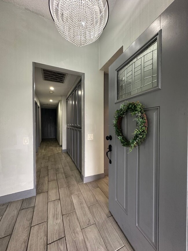 8346 Floxtree Ct in Sacramento, CA - Building Photo - Building Photo