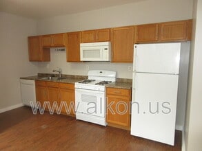 620 Loretta St in Pittsburgh, PA - Building Photo - Building Photo