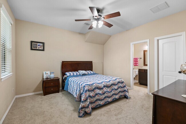 property at 3410 Herons Pointe Ln