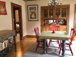 3215 33rd Ave S, Unit Lower Duplex in Minneapolis, MN - Foto de edificio - Building Photo