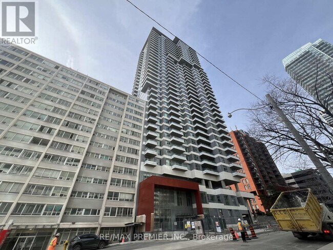 50 Dunfield Ave in Toronto, ON - Building Photo - Building Photo